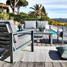Salon2jardin.fr va vous orienter rapidement vers le mobilier de jardin répondant au mieux à vos besoins… découvrez au travers de guides et de comparatifs de salons de jardin les modèles qui sauront trouver 1 les meilleurs salons de jardin de 2020. Canape De Jardin En Aluminium Gris 2 Places Cagliari Salon De Detente Table Basse Jardin Canape Jardin Decor De Balcon
