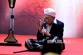 Metode ekonomi merupakan cara untuk mendapatkan kebijakan ekonomi. Membaca Tanda Kiamat Dari Wafatnya Ulama Ahli Ilmu Dan Saleh Republika Online