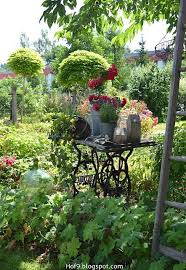 Hof 9 Ganz Romantisch Rosa Garten Gartendekoration Garten Deko