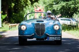 Garage Du Pont Combines Cafe With Carburetors In Potsdam Carburetor Potsdam Potsdam Germany