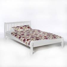 Bett Sonja Buche Einzelbett Bettgestell Holzbett Weiss Lackiert 120x200 Online Kaufen Bei Woonio Holzbett Weiss Bett 120x200 Weiss Bett 120x200