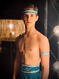 Born in leiria, portugal, antonio casalinho is an outstanding young dancer who has trained at the academia annarella since he was 8 years old. Antonio Casalinho Facebook