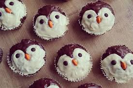 Pinguin Muffins Von Moosmutzel311 Chefkoch Rezept Pinguine Muffins Pinguin Cupcakes