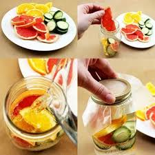 Heilfasten Diese 5 Detox Wasser Rezepte Helfen Beim Entschlacken Ideen Furs Essen Safte Zum Entschlacken Lebensmittel Essen