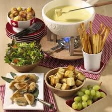 Salat Schweizer Kase Fondue Rezept Fondue Rezepte Fondue Lecker