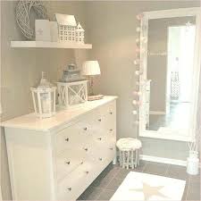 Landhausstil Wohnzimmer Weis Home Design 2018 Ricardosmcom Weiss Modern Ikea Kommode Zimnibotyinfo Schlafzimmer Landhausstil Wohnzimmer Wohnung Weisse Zimmer