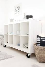 Diy Ikea Hack Expedit On Wheels Via No Place Like Home Thuisdecoratie Kast Pimpen Meubel Ideeen