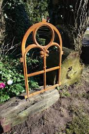 Eisenfenster Stallfenster Kirchenfenster Rundbogen Fenster Fur Gartenmauer Stallfenster Ummauerter Garten Gartenmauer