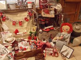 Vintage Valentine Display Vintage Valentines Decorations Valentines Time Vintage Valentines