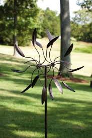 Jardin & terrasse 2 résultats pour 'moulin a vent'. Un Moulin A Vent Original Art De Jardin En Metal Sculpture Jardin Art Des Jardins