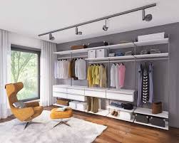 Mit unserem stecksystem gestalten sie ihren kleiderschrank ganz individuell mit regal, türen und schubladen oder sogar offen und begehbar. Begehbarer Kleiderschrank Donna Frank Schranksysteme Shop Flexible Losungen Fur Individuelles Wohnen