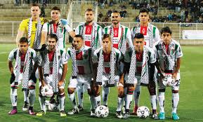 Club deportivo palestino is a professional football club based in the city of santiago, chile. Legendary Chilean Soccer Club Enjoys West Bank Homecoming Arab News
