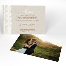 La meilleure photo des mariés est mise en valeur avec la mise en page et personnalisée avec votre texte. Carte De Remerciement Dentelle Vintage Mariage Rectangle Simple