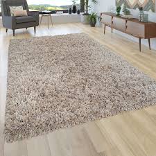 Rustikaler Komfort Gemutlich Und Warm Erinnert Dieser Traumhaft Weiche Shaggy Teppich In Creme An Ein Kuscheliges Teppich Wohnzimmer Hochflor Teppich Teppich
