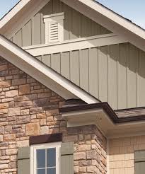 Decorative Vinyl Siding Options Cedar Shakes Board U2018n Batten Https Www Gravinawindows Com Siding Options House Exterior Exterior House Colors