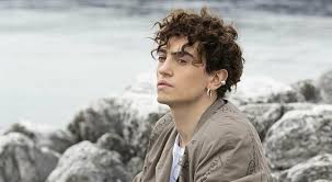 Oggi è uscito un confronto tanto intimo e vulnerabile insieme a @stanzaselvaggia su @fattoquotidiano. Ifojgxindjpevm