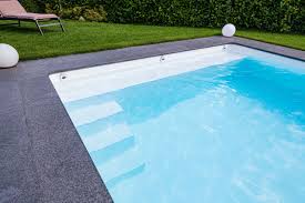 Pooltreppe Mit Sitzbank Tauchbecken Pool Im Garten Pool