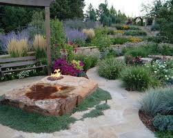 Garten Am Hang Gestalten 28 Nutzungsideen Der Hanglage Garten Am Hang Mediterraner Garten Gartengestaltung