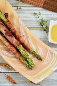 Gruner Spargel In Schinken Gegrillt Knuspriges Fingerfood Zimt Chili Rezept Fingerfood Gruner Spargel Spargel
