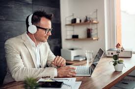 Profitez de l'offre la plus large en belgique. Teletravail Les Meilleurs Casques Et Ecouteurs Pour Travailler A Domicile Conseils D Experts Fnac