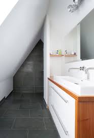 Badgestaltung In Einem Jahrhundertealten Haus Ein Modernisiertes Bad In Einem 259 Jahre Altem Fachwerkhaus Das Steile Da Fachwerkhauser Haus Ideen Renovieren