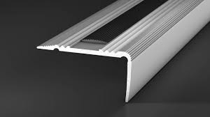 Treppenkantenprofil Alu Mit Gleitschutzeinlage Silber 100 Cm Treppe Treppenstufen Designbelag