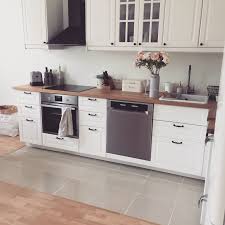 Lieblingsplatz Ikea Kuche Landhausstil Bodbyn Ikea Kuche Weiss Skandinavian Kitchen Haus Kuchen Ikea Kuche Landhaus Ikea Kuche