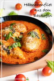 Hahnchenbrust In Tomatenrahmsauce Mit Basilikum Meinestube Rezept Rezepte Tomatensahnesauce Hahnchen Ofen Rezepte