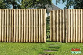 Sichtschutz Zaun Muhlenhof Kraftige Abgrenzung Aus Bestandigem Nadelholz Als Sicht Und Windschutz Wand G Sichtschutzwand Holz Sichtschutz Mit Tur Tur Holz