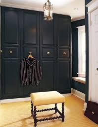 Sehr Eleganter Pax Hack Mit Schwarzer Farbe Zierleisten Und Vintage Messingknopfen Ist Ideal Fur Vintage Raume Ikea Pax Wardrobe Ikea Pax Closet Ikea Wardrobe