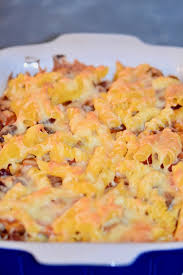 Nudelgratin Mit Hackfleisch Und Gemuse Zimt Chili Nudelgratin Hackfleisch Lebensmittel Essen