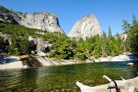 Emerald Pool Mist Trail Yosemite Favorite Swimming Hole Mist Trail Yosemite Hikes Swimming Holes