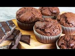 Saftige Schoko Muffins Luftige Schokoladen Muffins Rezept Youtube Muffins Schokoladen Muffins Rezept Schokomuffins Saftige Schokomuffins