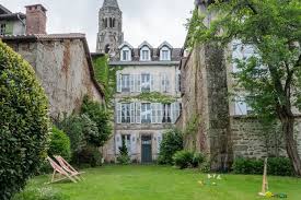 An exceptional venue for a special wedding memory. Le Jardin Des Lys Sawday S
