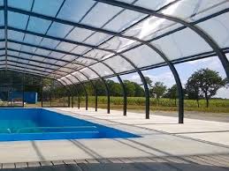 Abri Haut De Piscine Pose Au Parc Residentiel De Loisirs Le Domaine Du Teno A Marzan Abri Piscine Piscine Piscine Publique