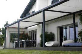 Materialien Terrassenueberdachung Metall Pergola Aluminium Pvc Essbereich Lounge Terrassenuberdachung Uberdachung Terrasse Aussengestaltung