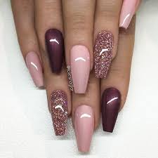 The sns nails trend, also known as dipped nails, took over the manicure world by storm! Pinning For The Color Combination Burgundy Nails Burgundy Nail Designs Nails