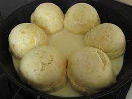 Dampfnudeln Mit Backpulver Von Herta Chefkoch Rezept Dampfnudeln Dampfnudeln Rezept Lebensmittel Essen