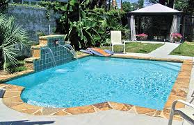Geometric Pool And Spa Designs Photos Blue Haven Swimming Pools Backyard Geometric Pool Backyard Pool