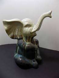 New Gc Home Decor Ceramic Elephant Figurine Potpourri Holder Etsy Elephant Figurines Ceramic Elephant Nature Decor