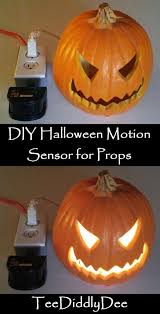 Diy Halloween Motion Sensor For Props Teediddlydee Animated Halloween Props Halloween Props Diy Halloween Diy