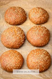 Low Carb Burgerbrotchen Rezept Mit Toller Krume Rezept Burger Brotchen Burger Brotchen Rezept Hamburger Brotchen Rezept
