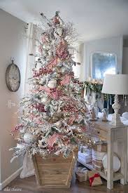 Nostalgic Christmas Tree Family Room Ella Claire Co Christmas Decorations Rustic Tree Silver Christmas Decorations Christmas Tree Themes