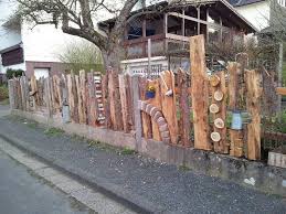 Das Ist Mal Eine Ausgefallene Idee Fur Einen Zaun Biedenkopf Myheimat De Garten Zaun Ideen Zaun Dekorationen Garten