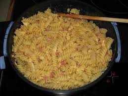 Das Perfekte Arme Leuteessen Lach Rezept Mit Bild Und Einfacher Schritt Fur Schritt Anleitung Die Nudeln Ca 8 Minuten Rezepte Billiges Essen Billig Kochen