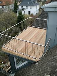 Gaubentechnik Mit System Sps Gauben Flachdachgaube Flachdachgaube Gaubentechnik Leiter Mit Spsgauben S Balcony Design Attic Rooms House Extensions