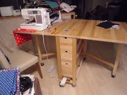 Klapptisch Norden Wird Nahtisch Auf Rollen Nahtische Nahtisch Ikea Klapptisch