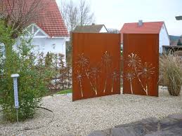 Sichtschutz Corten Vertikale Gartenmauer Sichtschutz Garten Cortenstahl