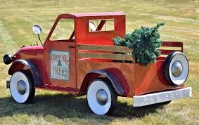 Tis Your Season Large Antique Red Christmas Pick Up Truck With Christmas Tree Commercial Display Decoration Red Christmas Red Truck Decor Christmas Truck