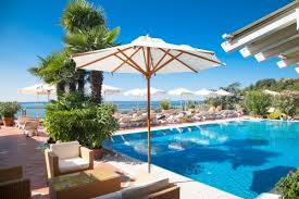Familienhotels Gardasee Costermano Italien Hotel Madrigale Pool Ferienhaus Gardasee Ferienhaus Italien Gardasee Urlaub